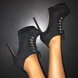 Sexy Lace Up Booties !